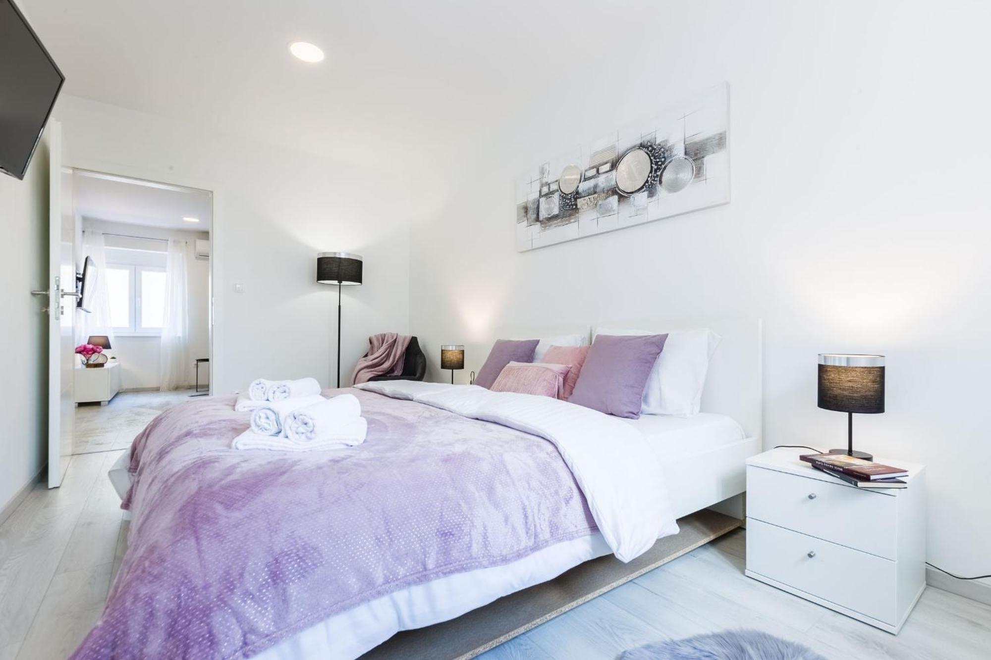 2Sis 2 Apartments ザダル 部屋 写真